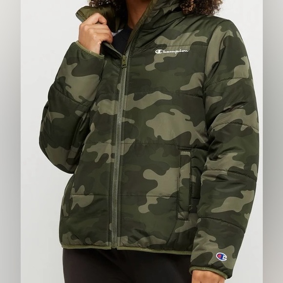 Champion Camouflage Puffer Jacket Size L NWT - Picture 1 of 8
